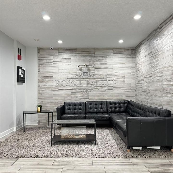 For Rent: $1,700 (2 beds, 2 baths, 1080 Square Feet)