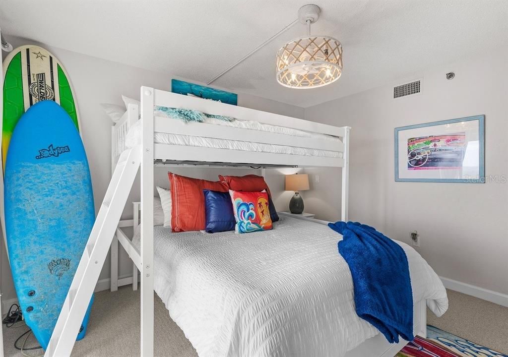 En Venta: $950,000 (2 camas, 2 baños, 1489 Pies cuadrados)