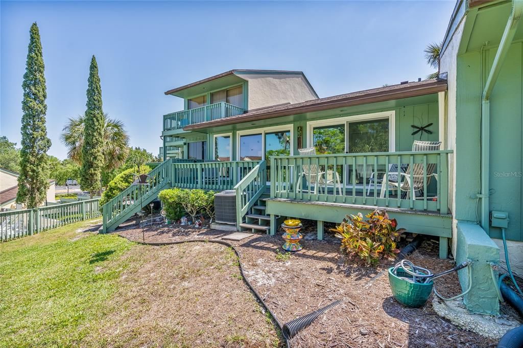 合同活跃: $189,900 (1 贝兹, 1 浴室, 1033 平方英尺)