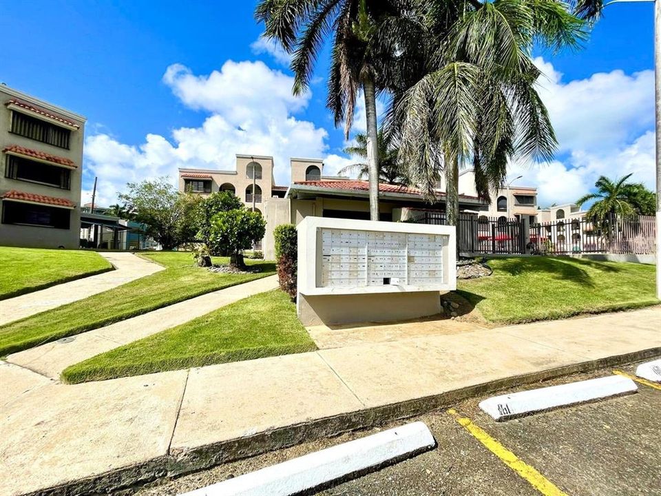 待售: $325,000 (3 贝兹, 2 浴室, 3081 平方英尺)