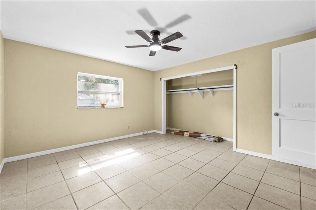 For Sale: $440,000 (3 beds, 2 baths, 1711 Square Feet)