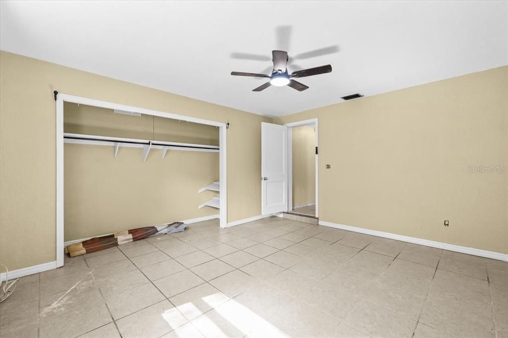 For Sale: $440,000 (3 beds, 2 baths, 1711 Square Feet)