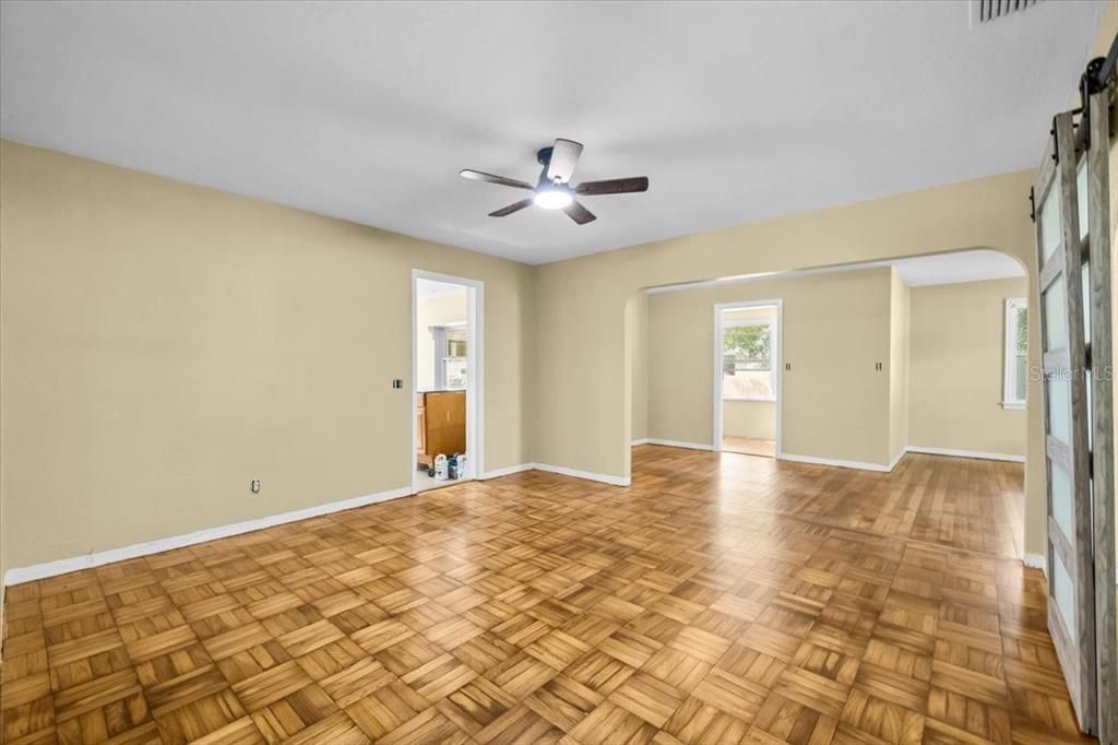 For Sale: $440,000 (3 beds, 2 baths, 1711 Square Feet)