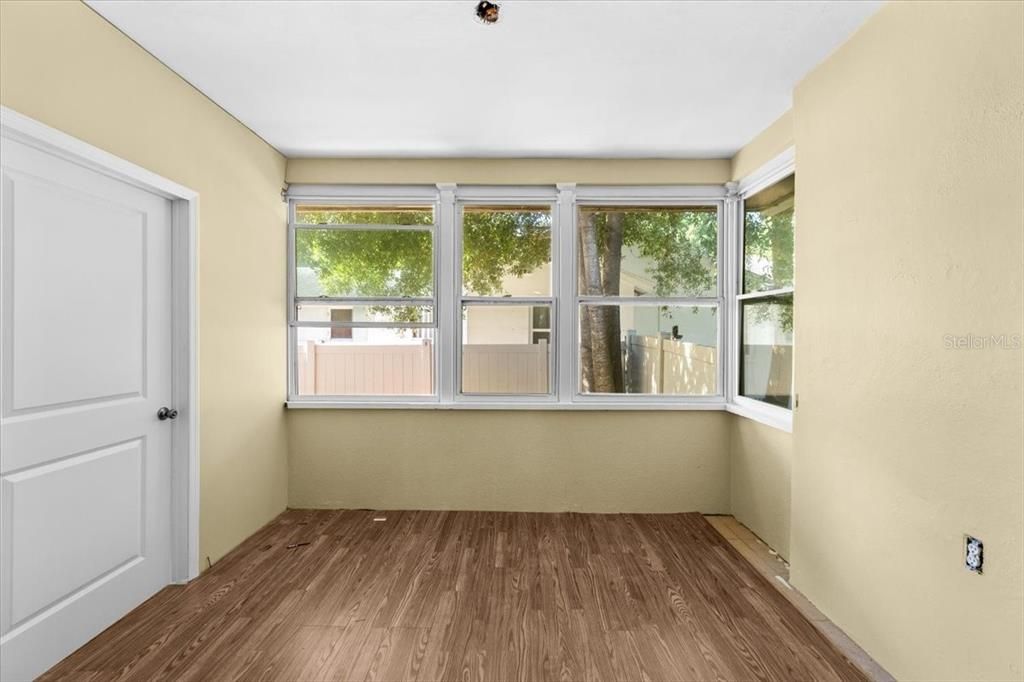 For Sale: $440,000 (3 beds, 2 baths, 1711 Square Feet)