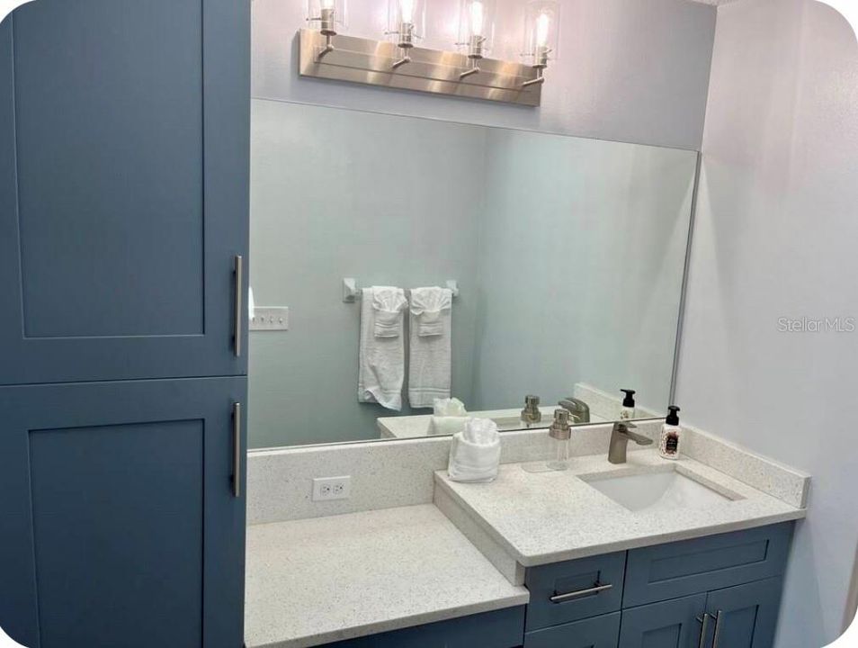 En Venta: $360,000 (3 camas, 2 baños, 1108 Pies cuadrados)