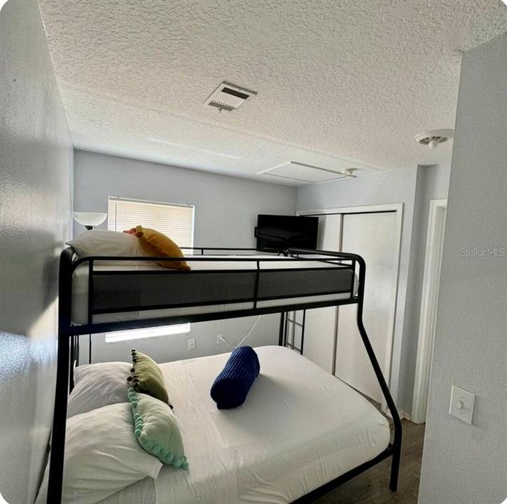 En Venta: $360,000 (3 camas, 2 baños, 1108 Pies cuadrados)