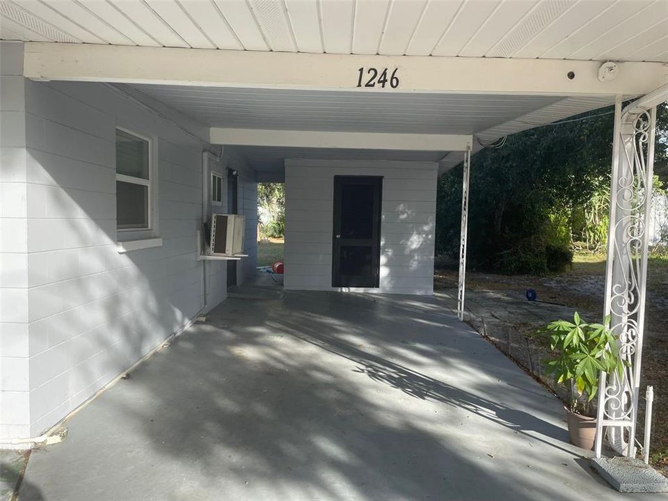 For Sale: $198,900 (2 beds, 1 baths, 840 Square Feet)