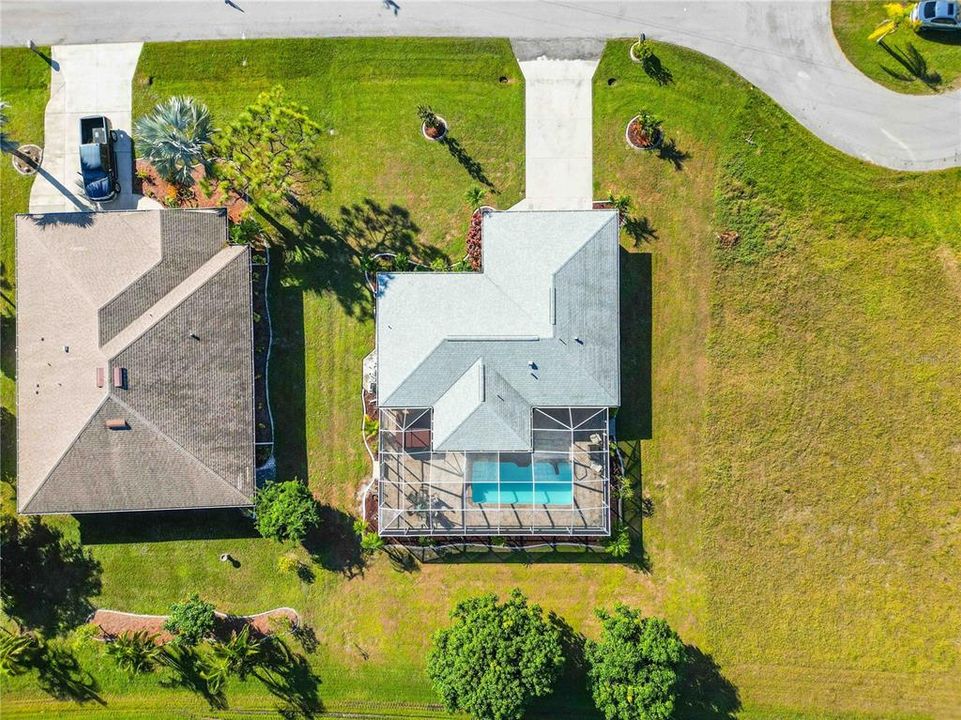 合同活跃: $295,000 (2 贝兹, 2 浴室, 1190 平方英尺)