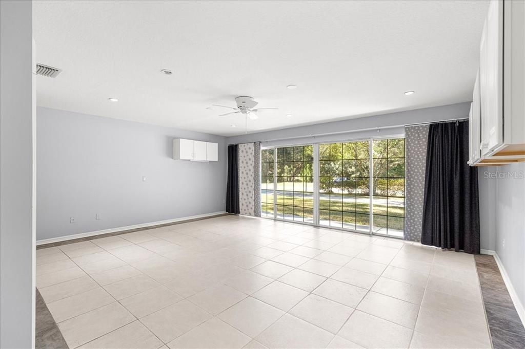 En Venta: $424,000 (3 camas, 2 baños, 1942 Pies cuadrados)