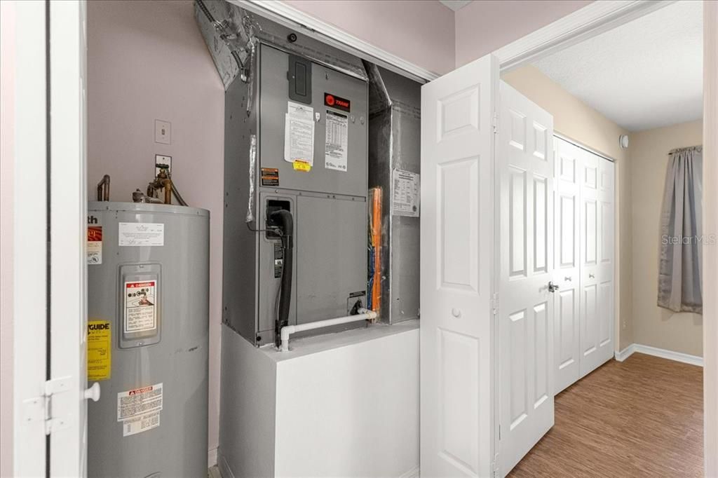 En Venta: $424,000 (3 camas, 2 baños, 1942 Pies cuadrados)