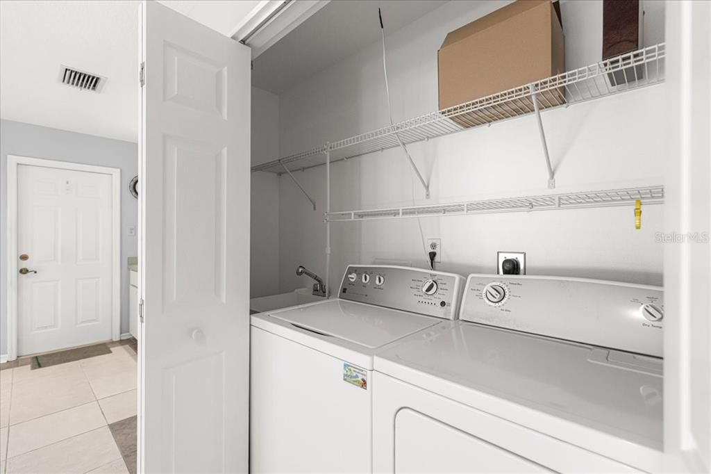 En Venta: $424,000 (3 camas, 2 baños, 1942 Pies cuadrados)