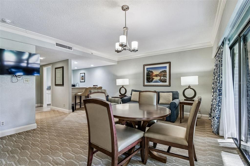 For Sale: $219,900 (1 beds, 1 baths, 610 Square Feet)