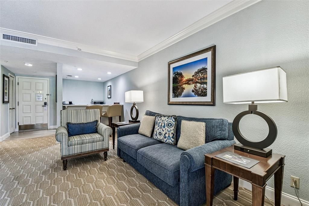 For Sale: $219,900 (1 beds, 1 baths, 610 Square Feet)