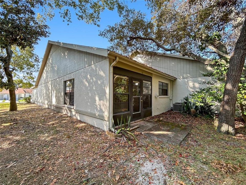 待售: $155,990 (2 贝兹, 2 浴室, 1032 平方英尺)