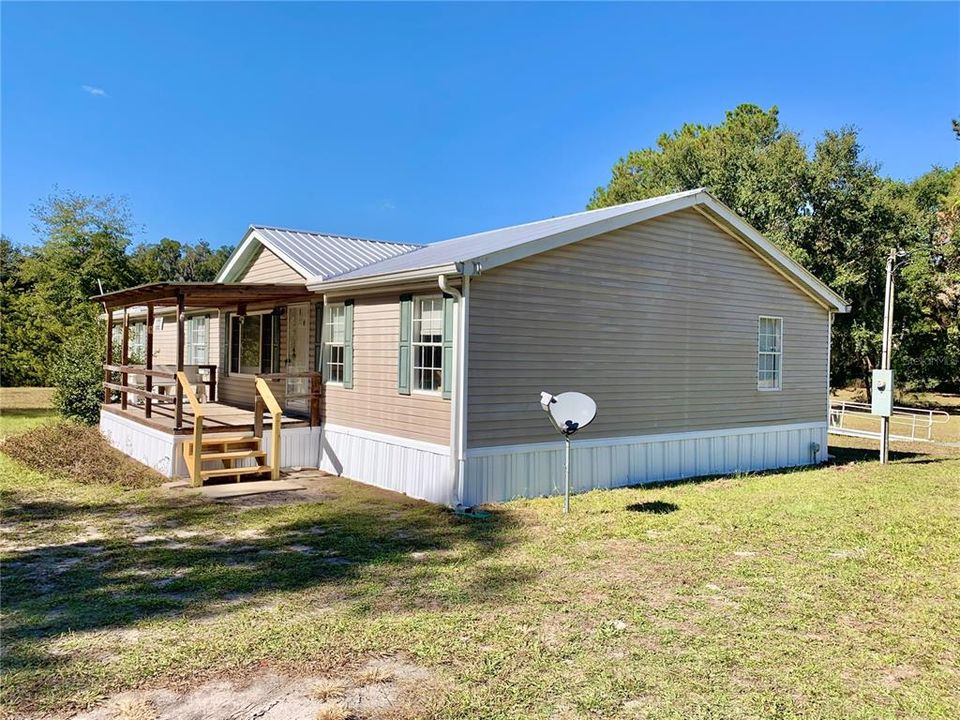 For Sale: $254,900 (4 beds, 3 baths, 2240 Square Feet)