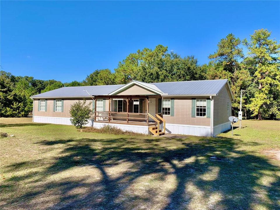 For Sale: $254,900 (4 beds, 3 baths, 2240 Square Feet)