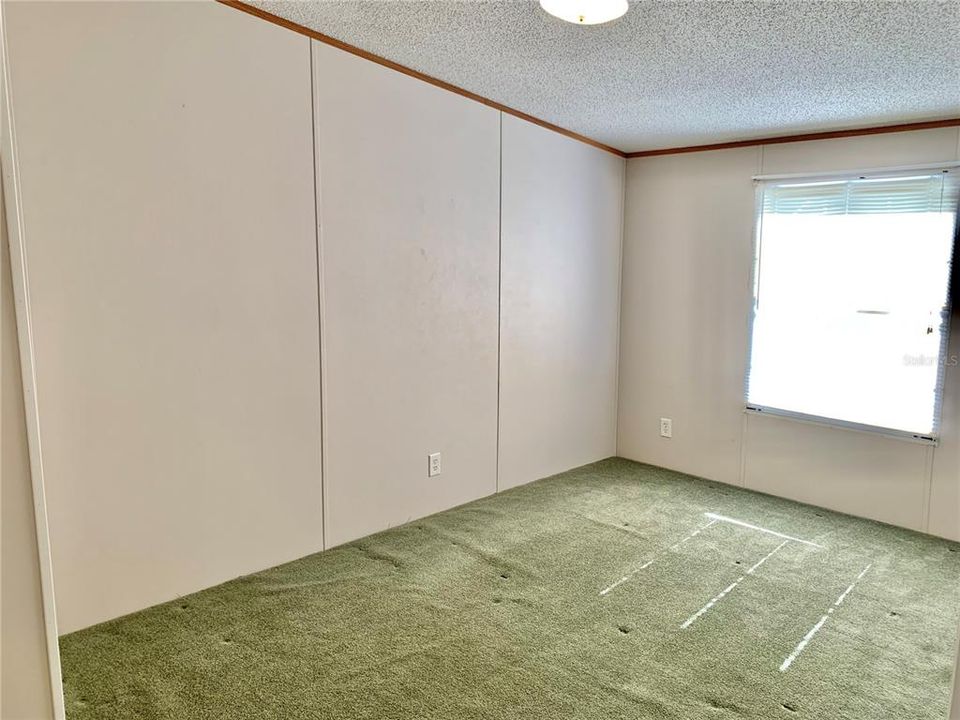 For Sale: $254,900 (4 beds, 3 baths, 2240 Square Feet)