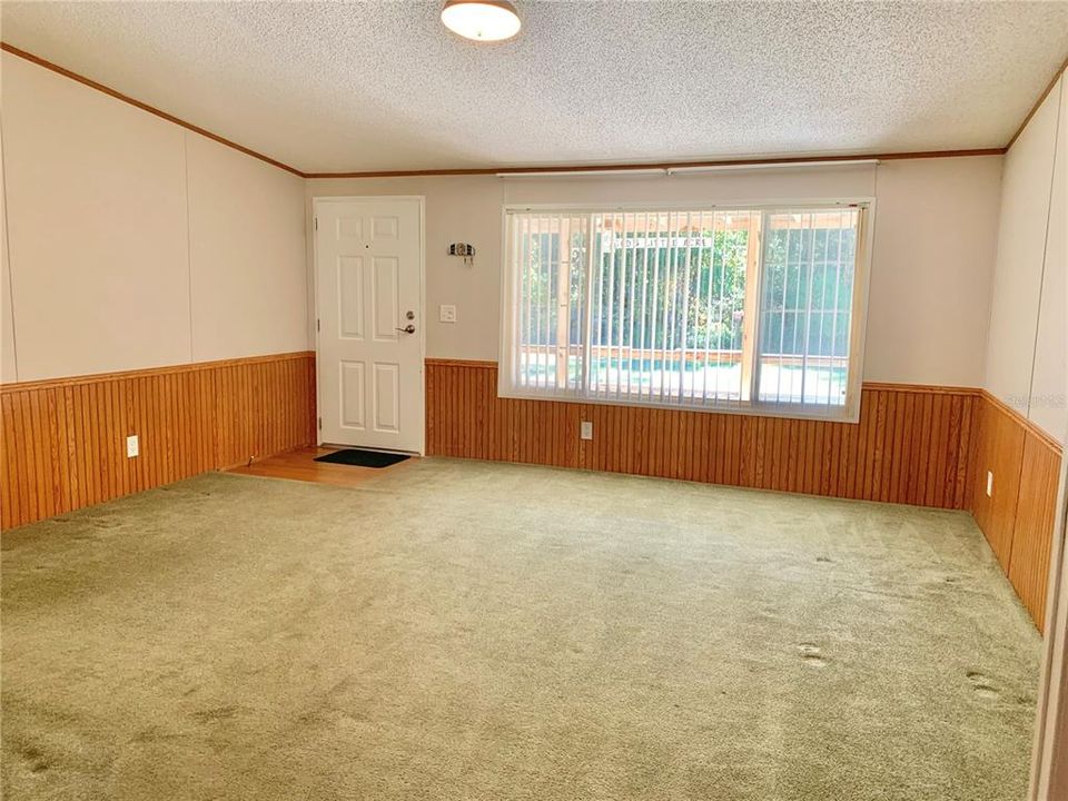 For Sale: $254,900 (4 beds, 3 baths, 2240 Square Feet)