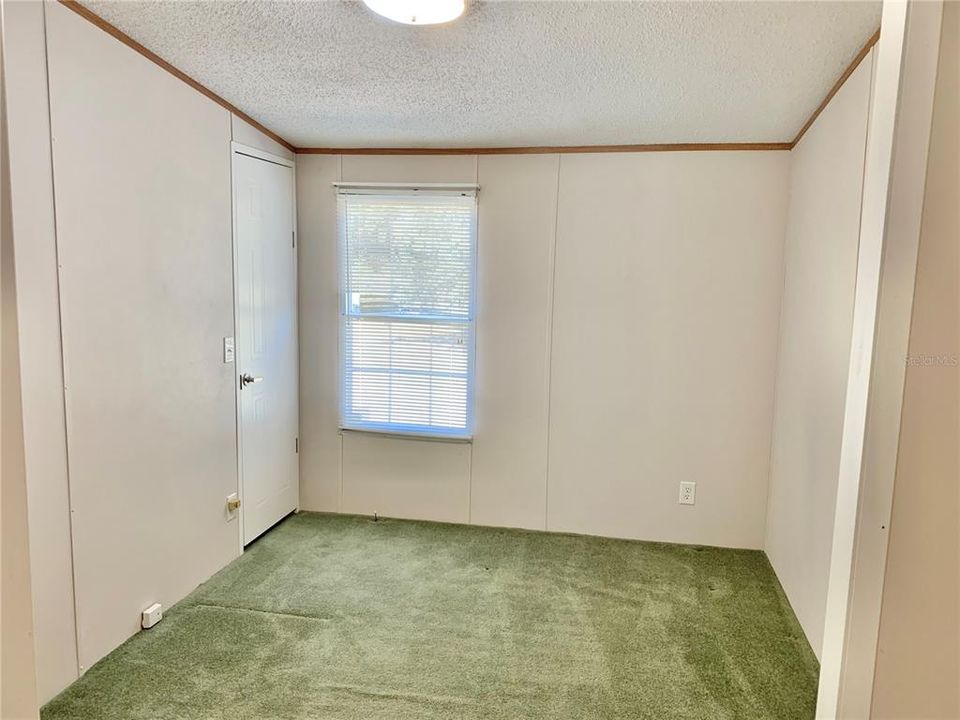 For Sale: $254,900 (4 beds, 3 baths, 2240 Square Feet)