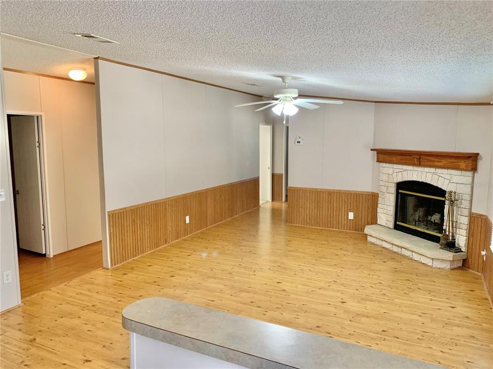 For Sale: $254,900 (4 beds, 3 baths, 2240 Square Feet)