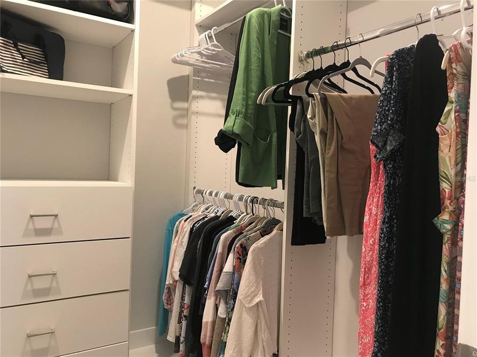 En Venta: $369,500 (4 camas, 2 baños, 1853 Pies cuadrados)