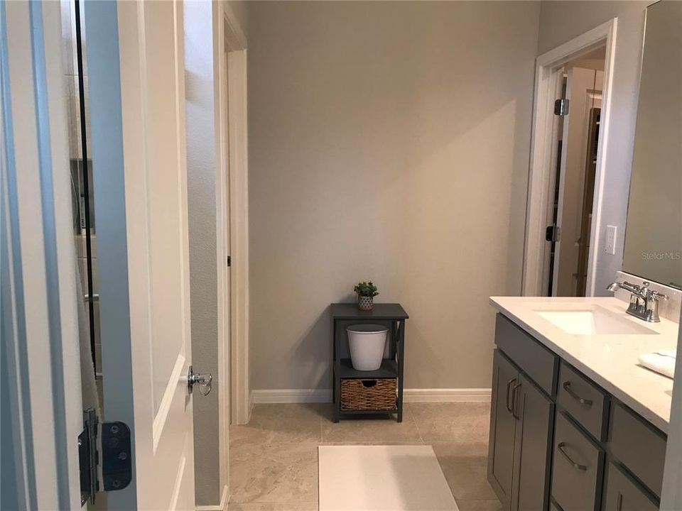 En Venta: $369,500 (4 camas, 2 baños, 1853 Pies cuadrados)