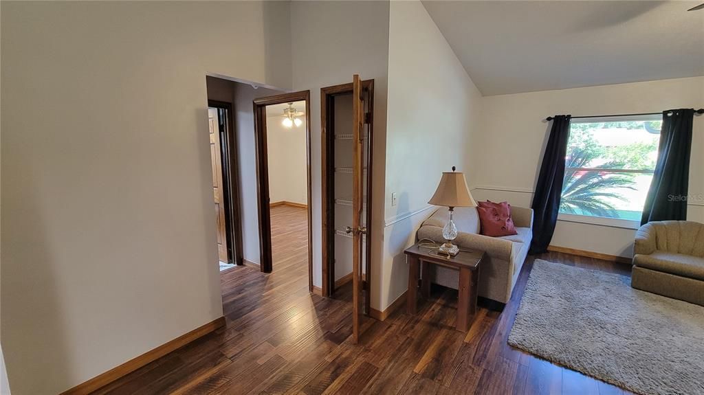 На продажу: $289,000 (3 спален, 2 ванн, 1530 Квадратных фут)