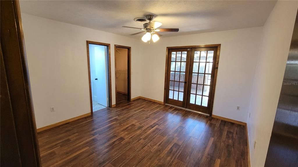 На продажу: $289,000 (3 спален, 2 ванн, 1530 Квадратных фут)