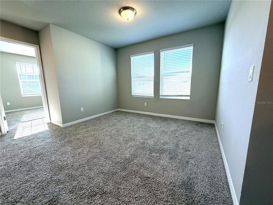 For Sale: $309,900 (3 beds, 2 baths, 1715 Square Feet)