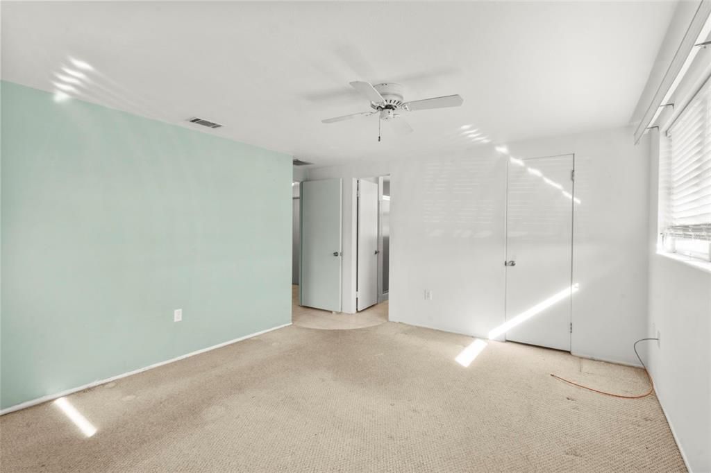 待售: $175,000 (2 贝兹, 2 浴室, 1195 平方英尺)