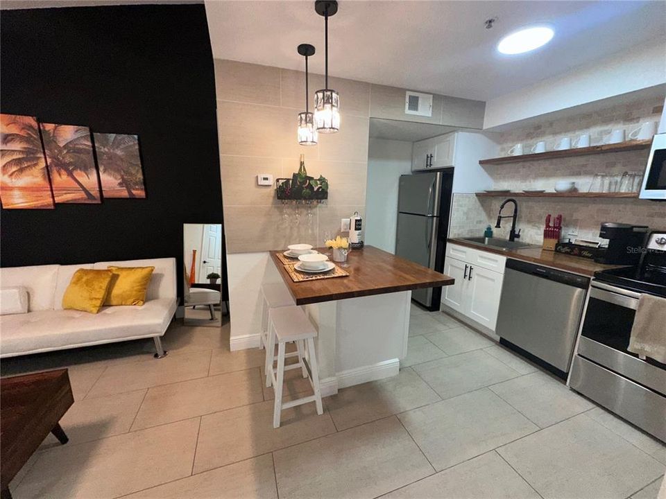 For Rent: $1,550 (1 beds, 1 baths, 530 Square Feet)