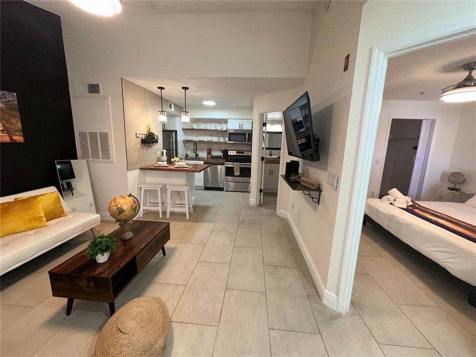 For Rent: $1,550 (1 beds, 1 baths, 530 Square Feet)