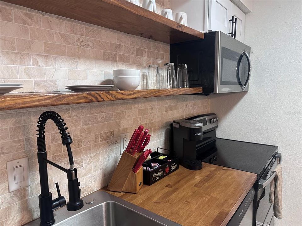 For Rent: $1,550 (1 beds, 1 baths, 530 Square Feet)