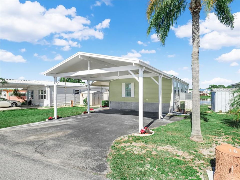 For Sale: $224,900 (2 beds, 2 baths, 840 Square Feet)