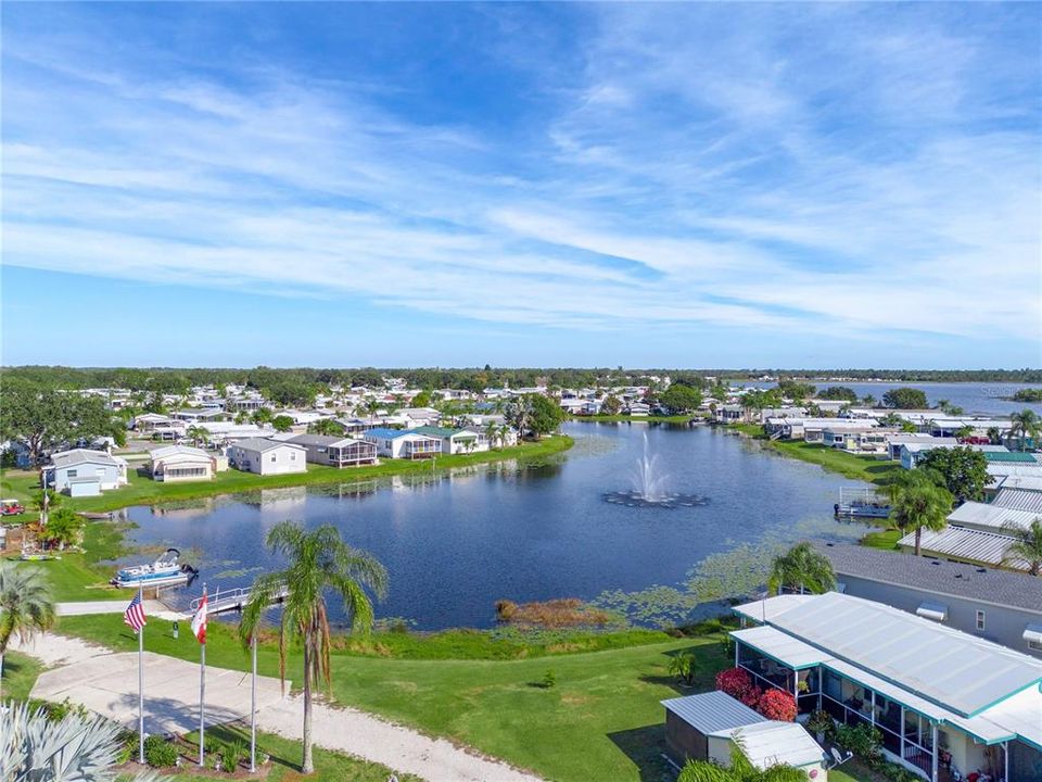 For Sale: $224,900 (2 beds, 2 baths, 840 Square Feet)