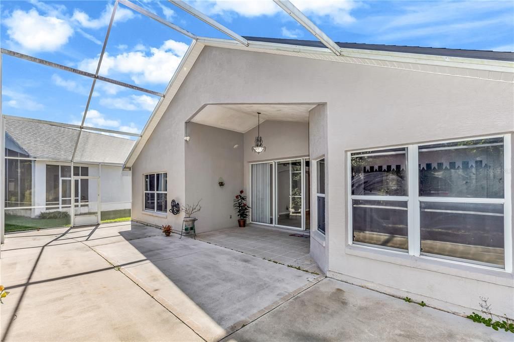 На продажу: $369,000 (3 спален, 2 ванн, 1769 Квадратных фут)