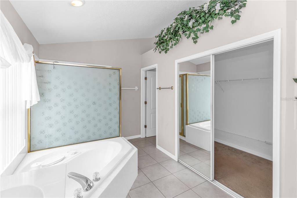 На продажу: $369,000 (3 спален, 2 ванн, 1769 Квадратных фут)