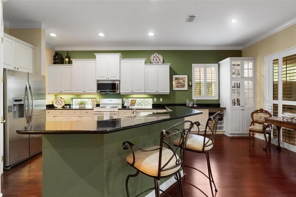 En Venta: $624,500 (2 camas, 2 baños, 2260 Pies cuadrados)