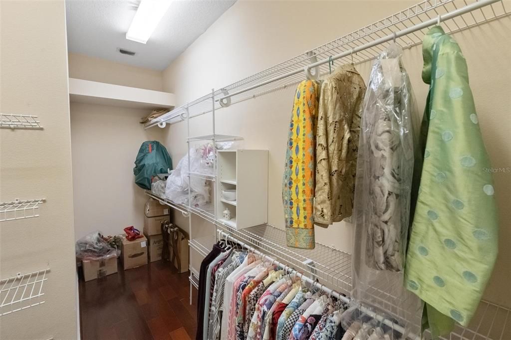 En Venta: $624,500 (2 camas, 2 baños, 2260 Pies cuadrados)