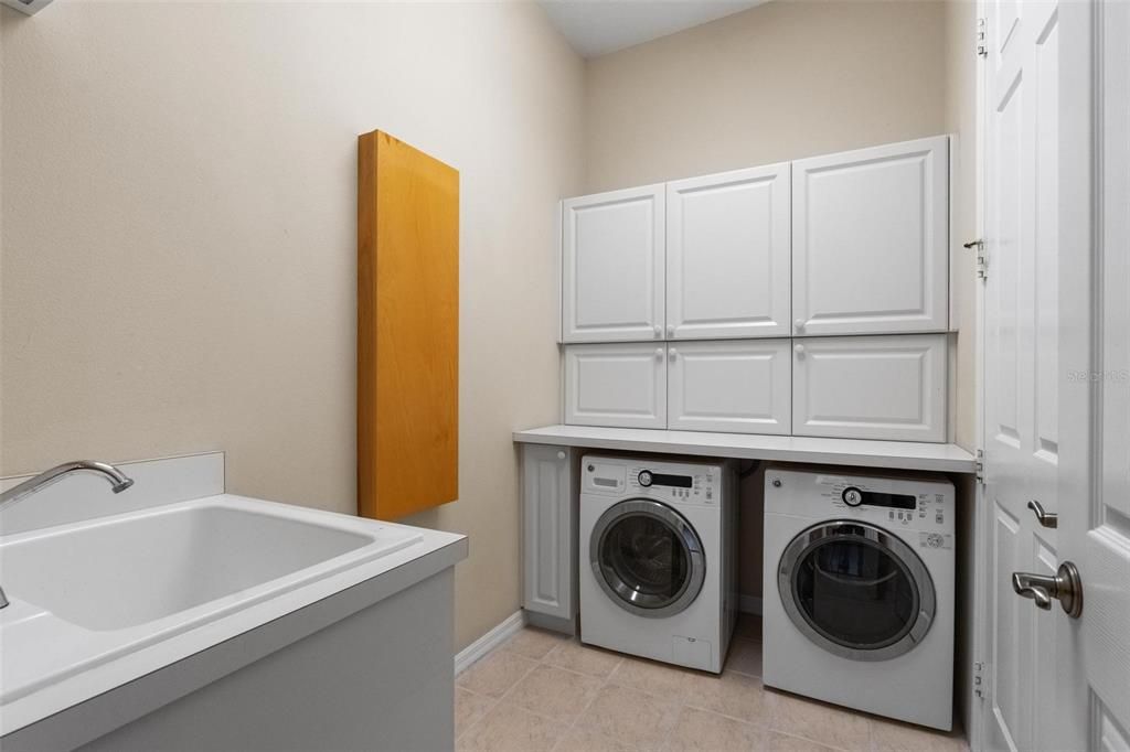 En Venta: $624,500 (2 camas, 2 baños, 2260 Pies cuadrados)