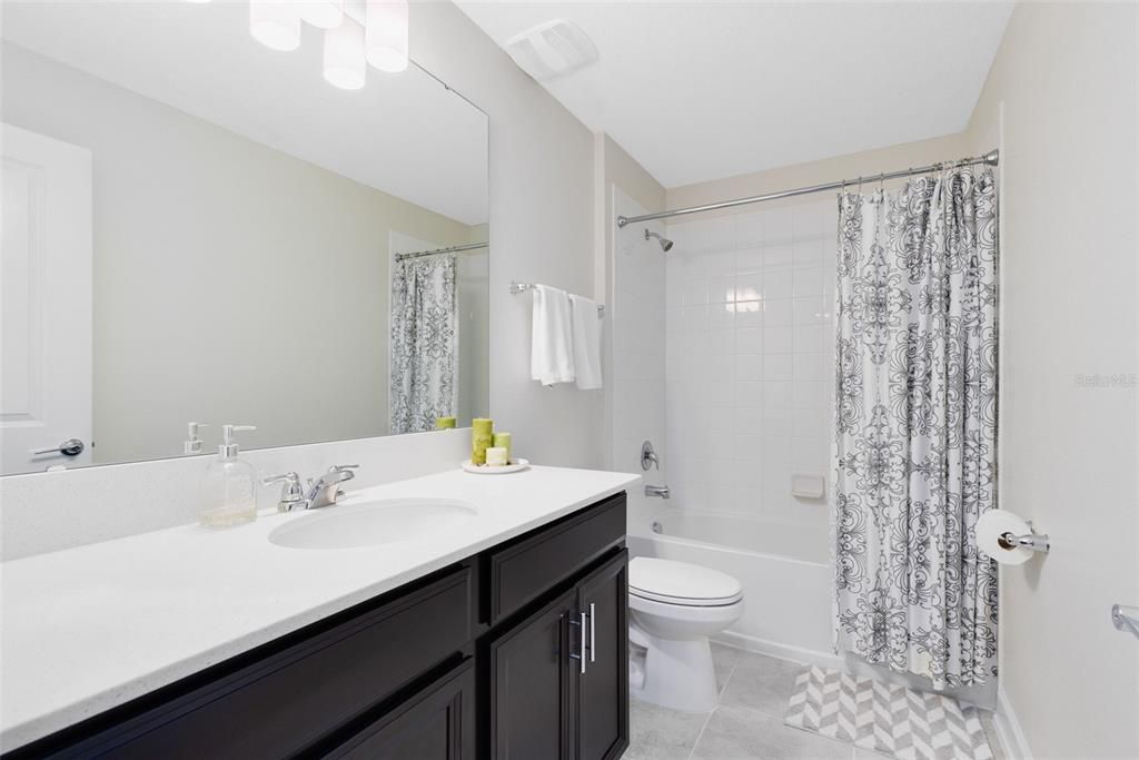 Active With Contract: $399,500 (3 beds, 2 baths, 1636 Square Feet)