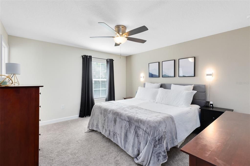 Active With Contract: $399,500 (3 beds, 2 baths, 1636 Square Feet)