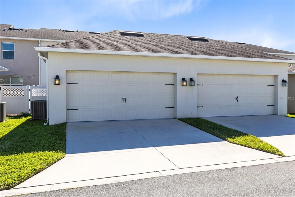 Active With Contract: $399,500 (3 beds, 2 baths, 1636 Square Feet)