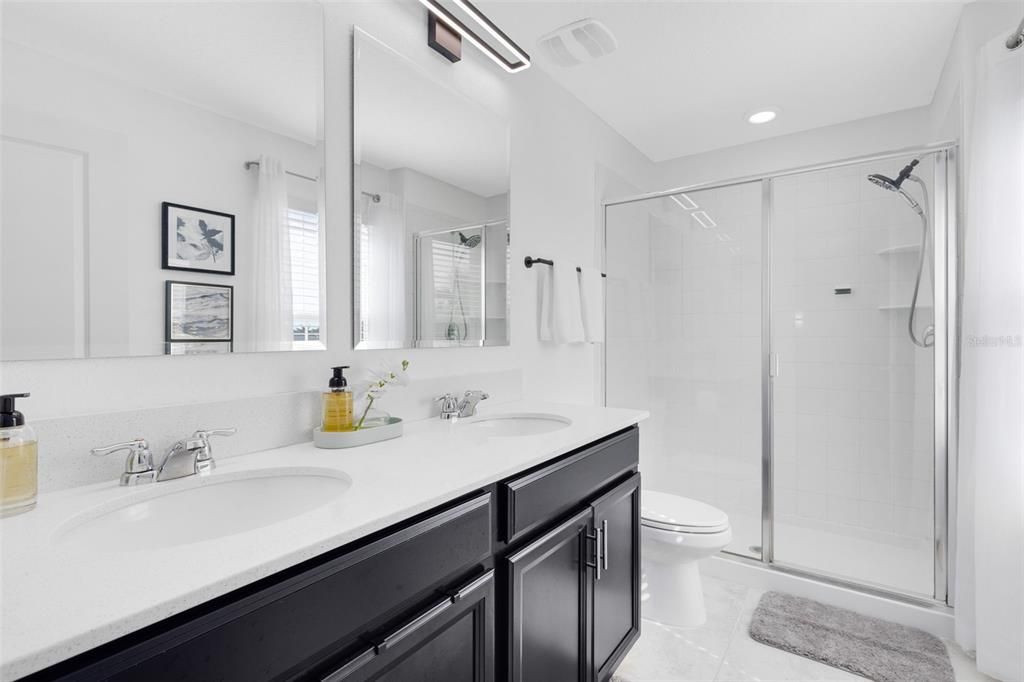 Active With Contract: $399,500 (3 beds, 2 baths, 1636 Square Feet)