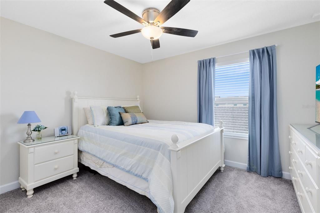 Active With Contract: $399,500 (3 beds, 2 baths, 1636 Square Feet)