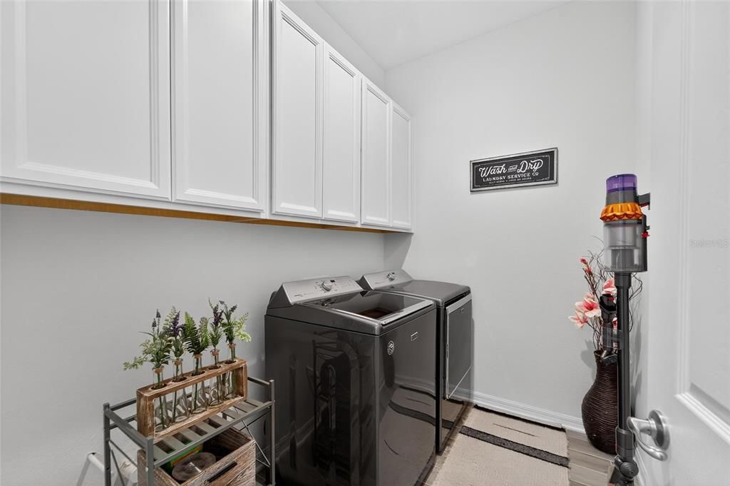 For Sale: $610,000 (4 beds, 3 baths, 3223 Square Feet)