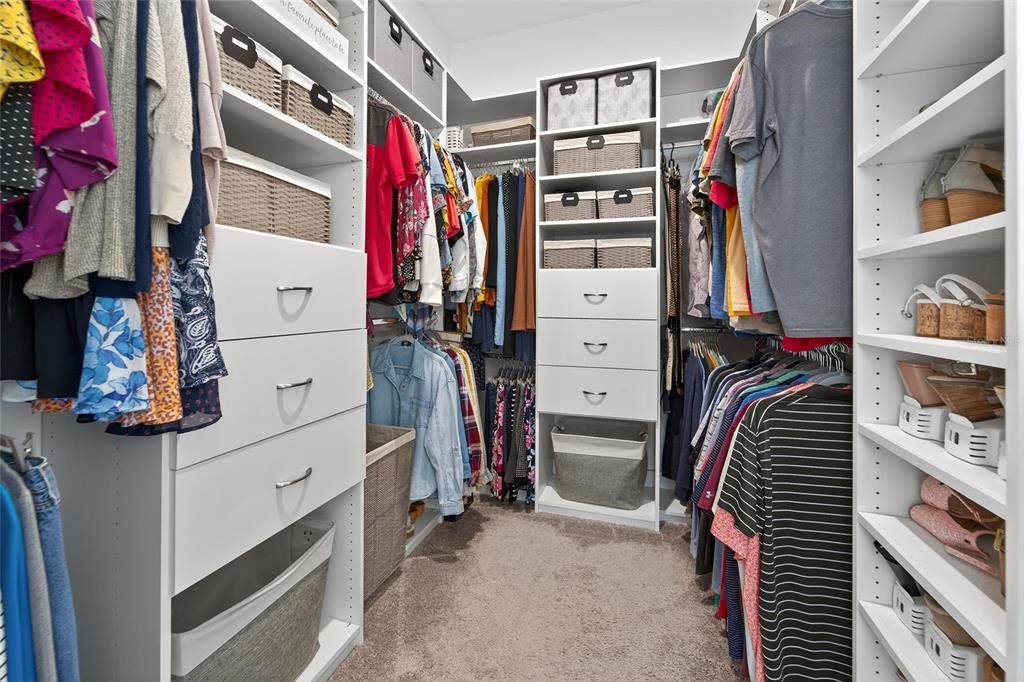 For Sale: $610,000 (4 beds, 3 baths, 3223 Square Feet)