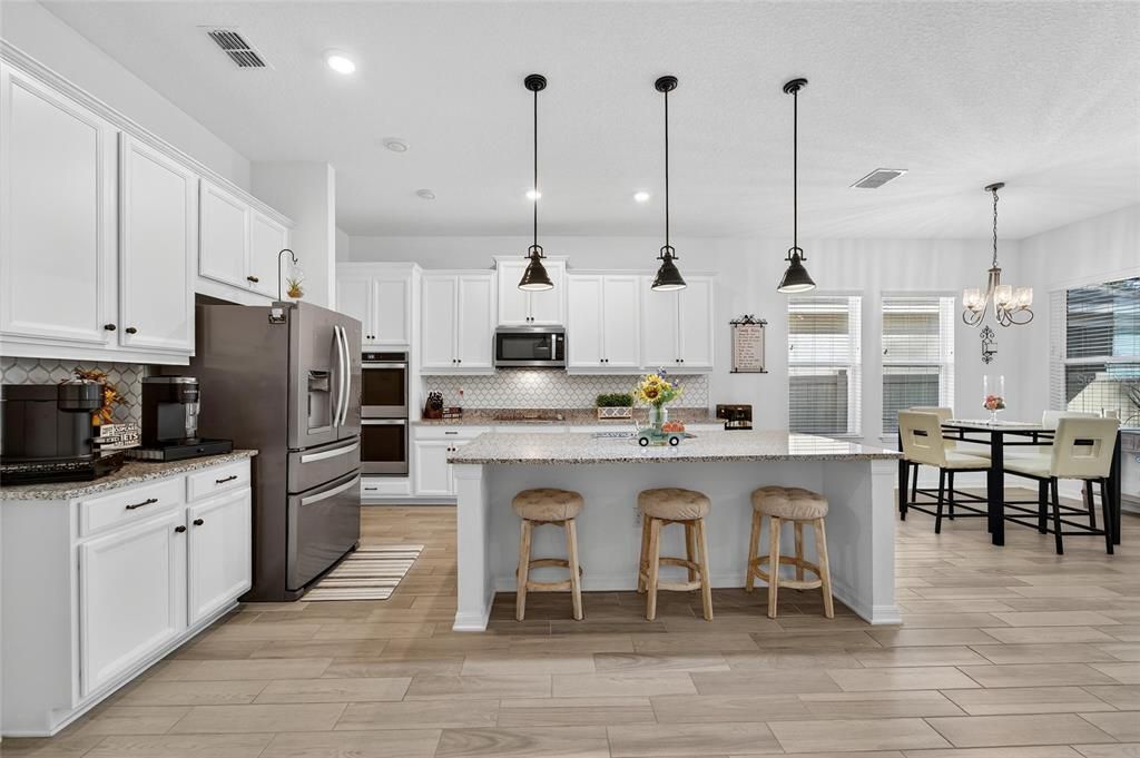 For Sale: $610,000 (4 beds, 3 baths, 3223 Square Feet)