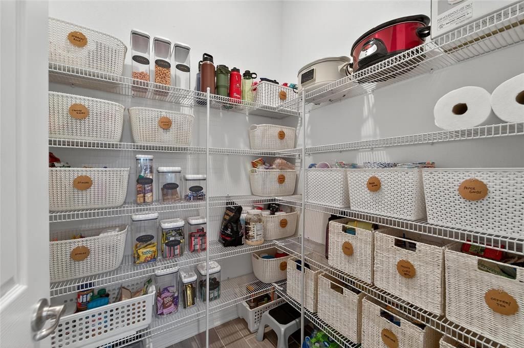 For Sale: $610,000 (4 beds, 3 baths, 3223 Square Feet)