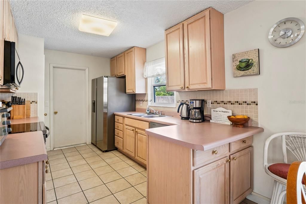 待售: $299,900 (3 贝兹, 2 浴室, 1114 平方英尺)